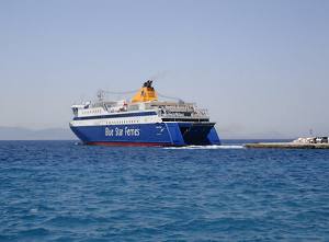 Ferries and speed boats to Naxos and the Greek Islands